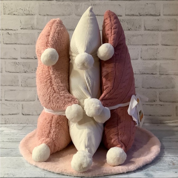 C & C California Set of 3 Christmas Tree Pillows With Pom Poms - Picture 3 of 4